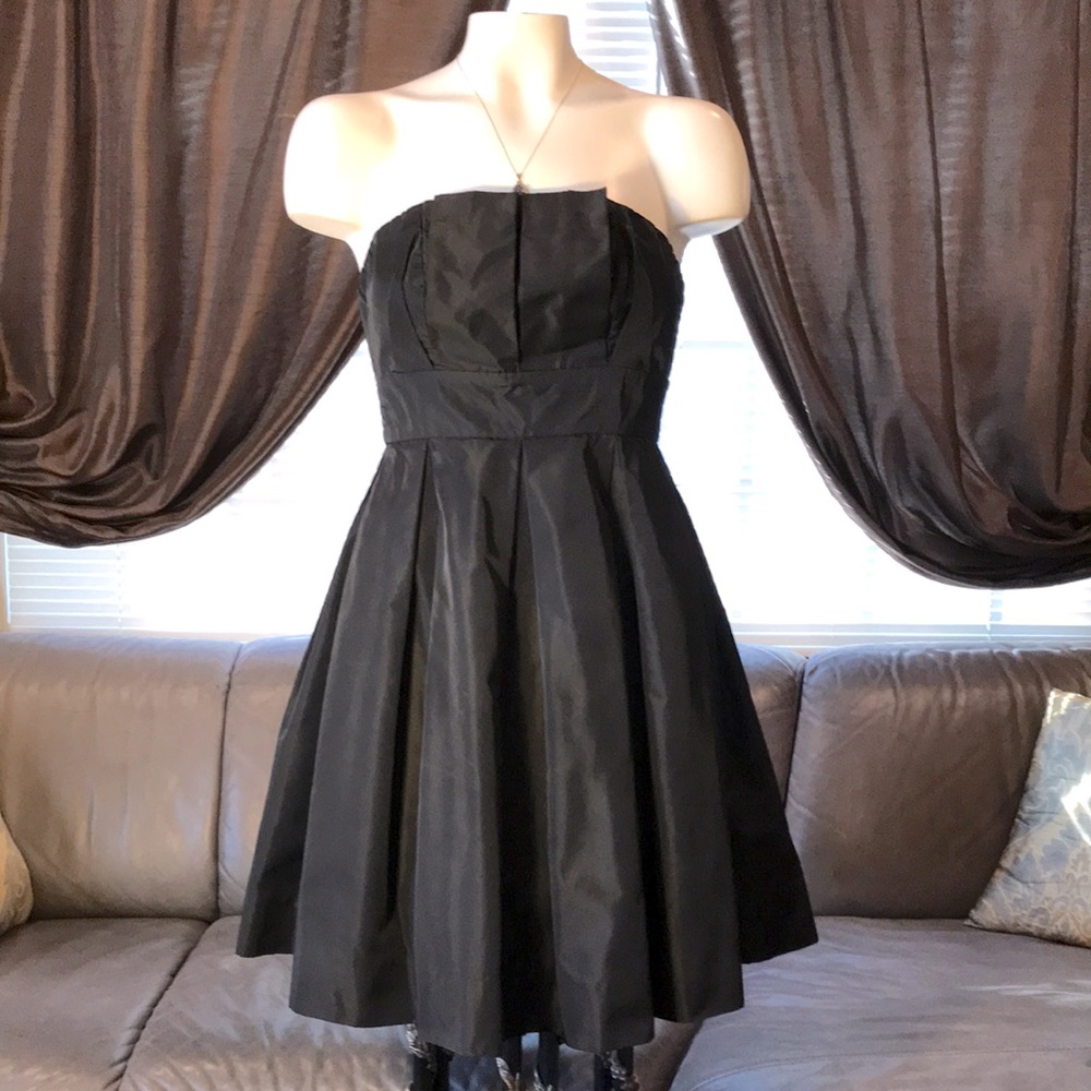Strapless LBD in EXCELLENT condition!